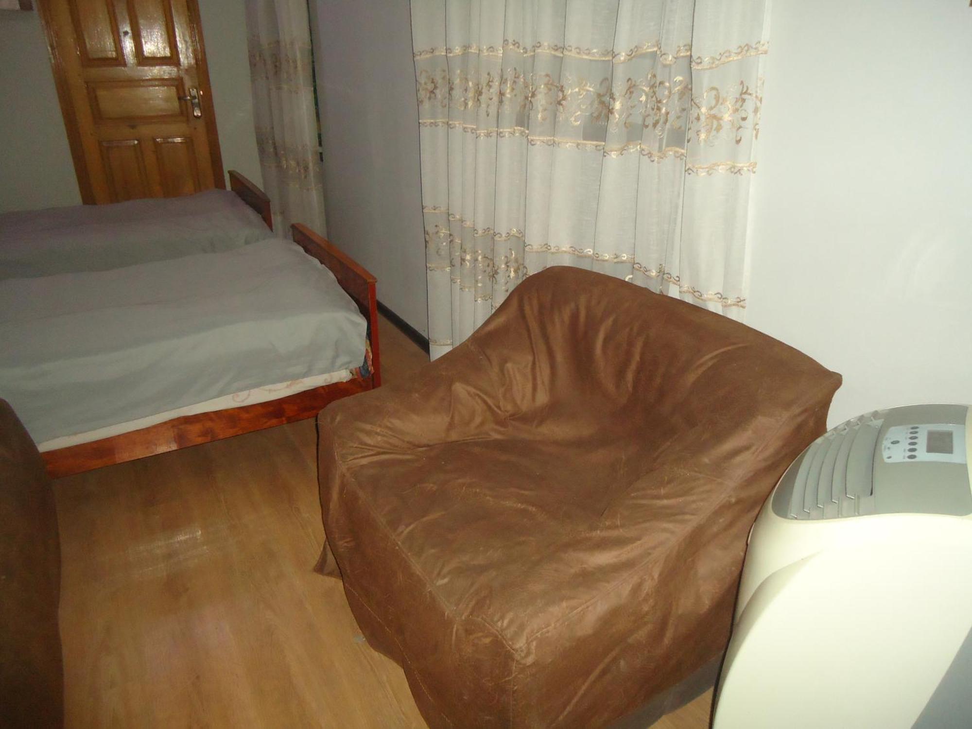 Guest House R&T Tbilisi Exterior photo