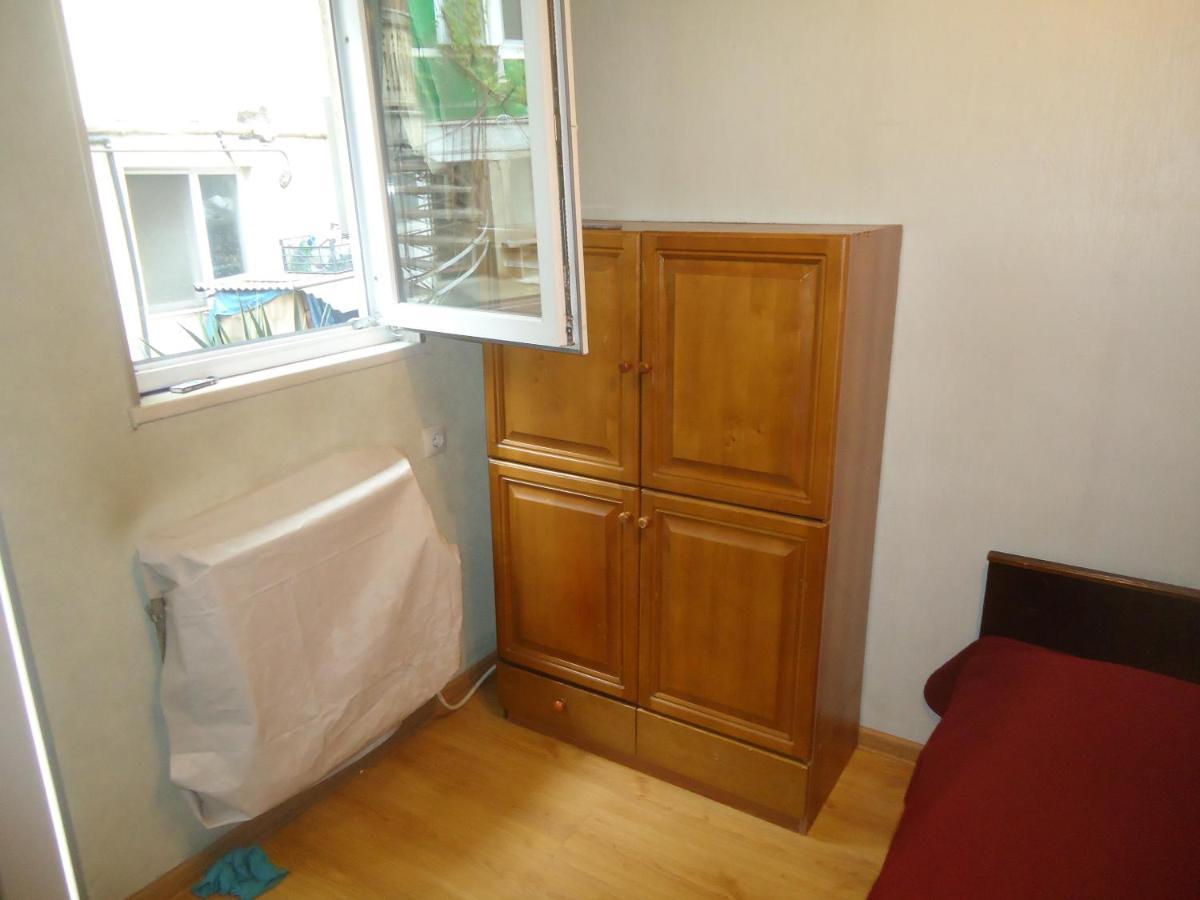 Guest House R&T Tbilisi Exterior photo