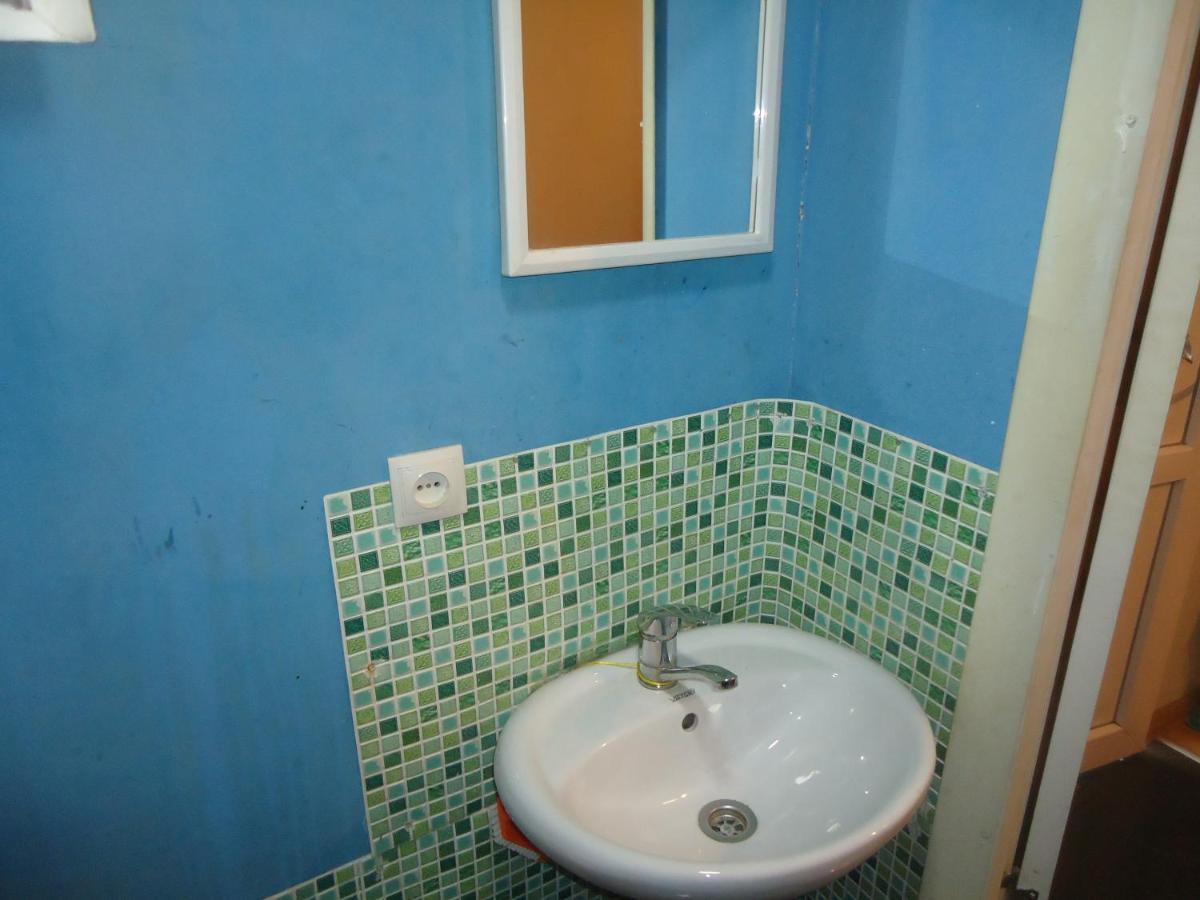 Guest House R&T Tbilisi Exterior photo