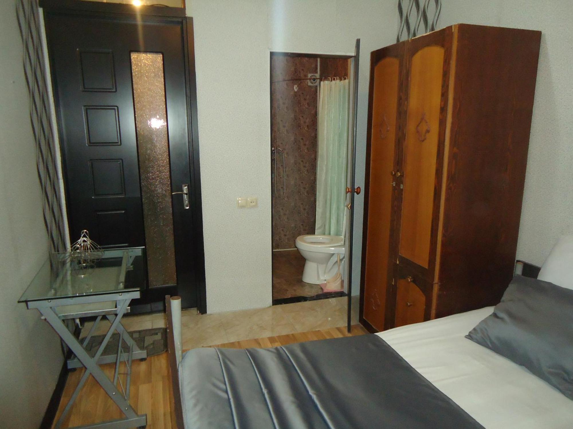 Guest House R&T Tbilisi Exterior photo
