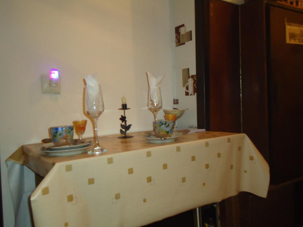 Guest House R&T Tbilisi Exterior photo