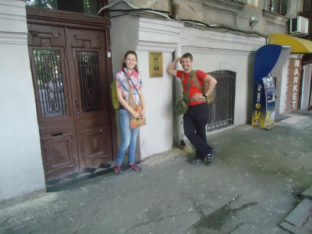 Guest House R&T Tbilisi Exterior photo