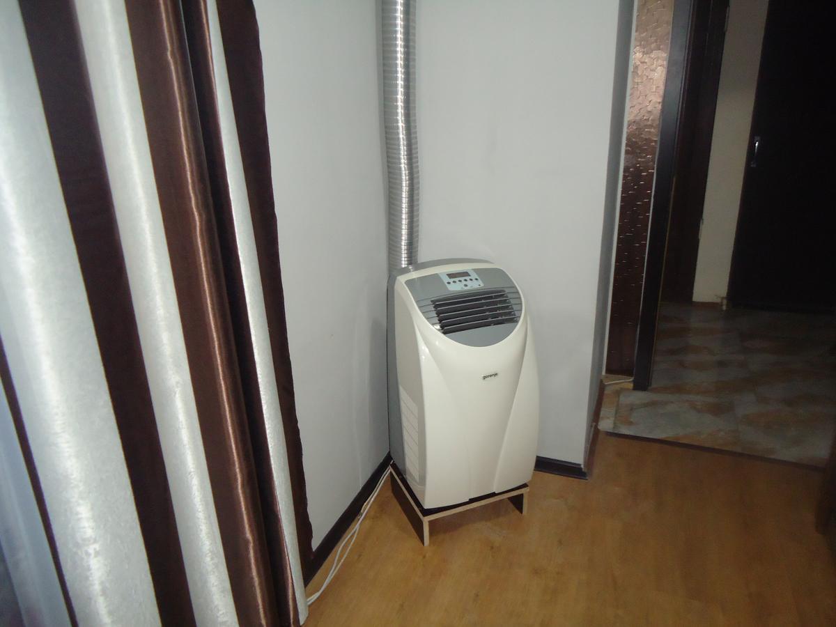 Guest House R&T Tbilisi Exterior photo